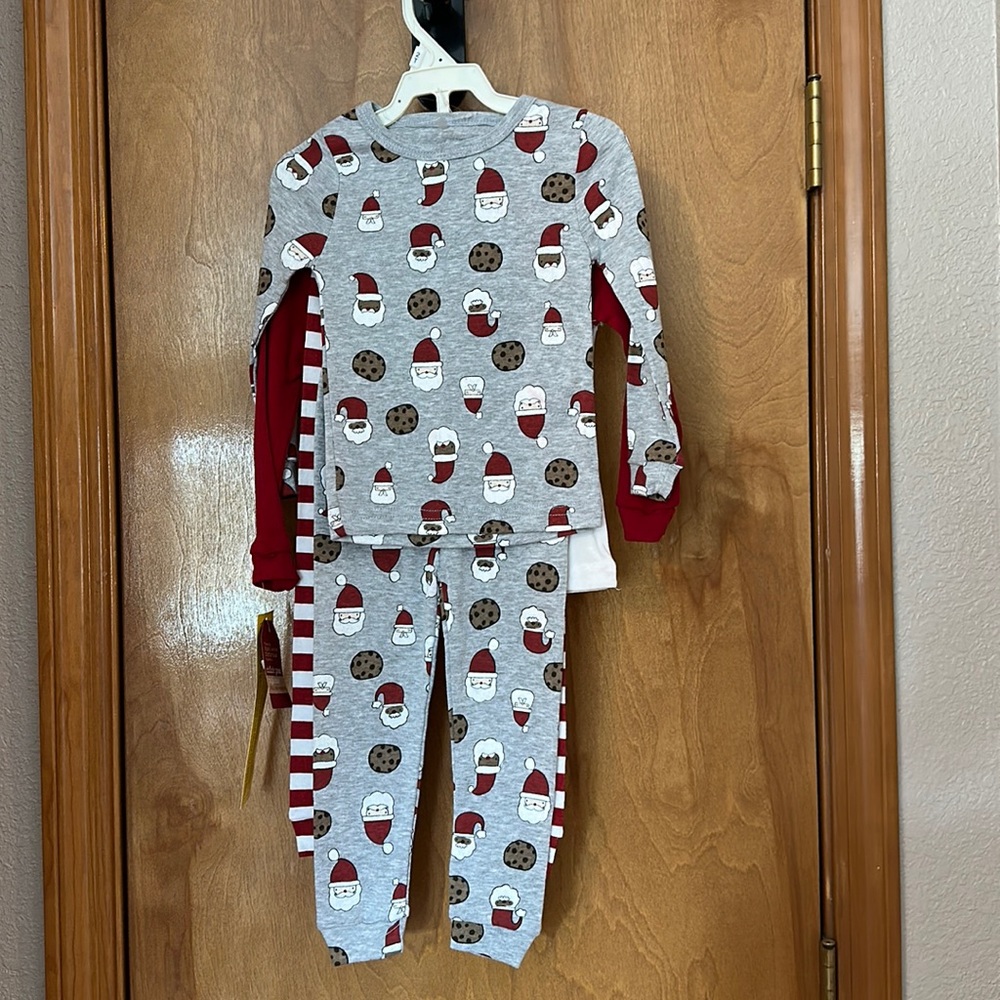 4 piece Santa and cookies long sleeve pajama sets